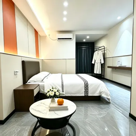 Yingfeng Boutique Apartment (Dongguan Dalang Town Station)