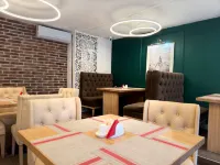 Zhemchuzhina Hotel - breakfast