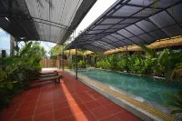 Nọng Villa - Pool