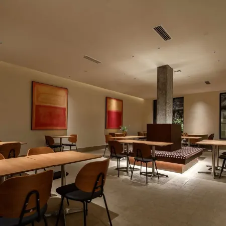 Juyuan Hotel (Cover Bridge Zhuoda Plaza)