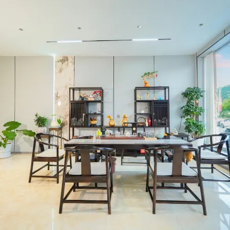 Dingsheng Hotel