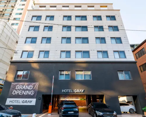 Gray Hotel Yongin 高镇附近的飯店