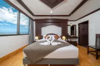 Natchaya GuestHouse - موقف سيارات