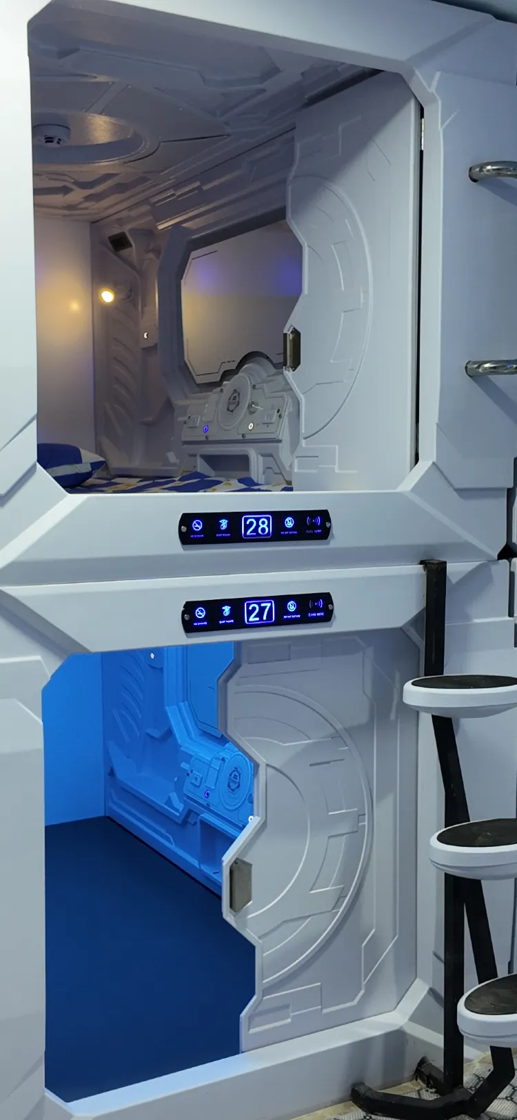 Single Capsule - Mixed Dormitory