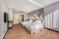 Borrman Hotel (Xinyu Station Baoshi Park)
