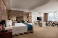 Yangon Thanlwin Hotel - 4-Star