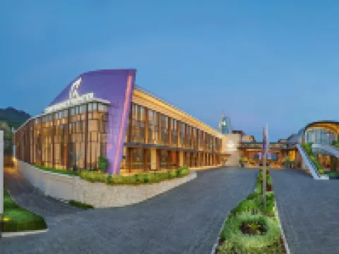 Golden Tulip Holland Resort Batu Hotels in Batu Sub-District