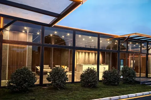 Luoping Laiye Hotel