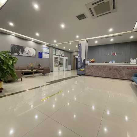 Junyi Hotel