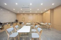 GELI Hotel (Jingjiang Qiche Keyunzhan) - sarapan