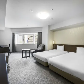 Daiwa Roynet Hotel Yokohama Kannai Отели рядом с достопримечательностью «Станция метро Kami Ooka »