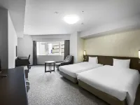 Daiwa Roynet Hotel Yokohama Kannai Hotels near Yokodai Station