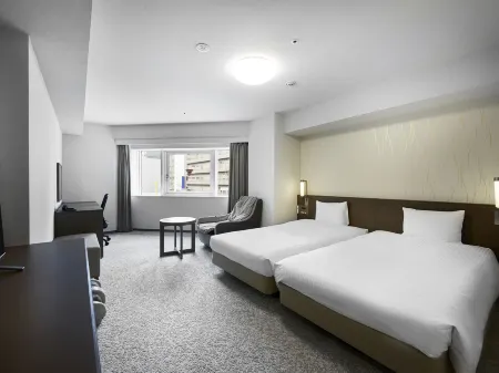 Daiwa Roynet Hotel Yokohama Kannai Отели рядом с достопримечательностью «Yokohama Nigiwai-za»