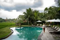 Arya Villas Ubud Hotel dekat Toko Krisna