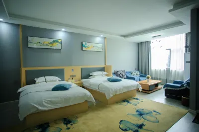 Zhenxiong Svit Theme Hotel