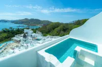 Loccal Collection Hotel Komodo - Romantic