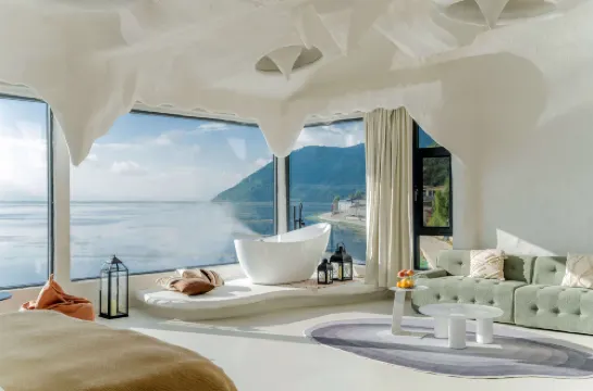 山語海|純白洞穴オーシャンビューHoliday Hotel •観景設計師ホテル（納帕海）