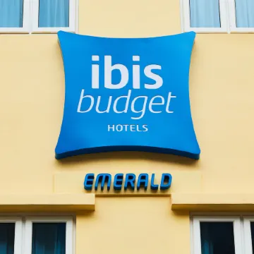 ibis budget Singapore Emerald Отели рядом с достопримечательностью «Станция метро Lavender»