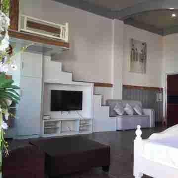 Crystal Palace Hotel Rooms