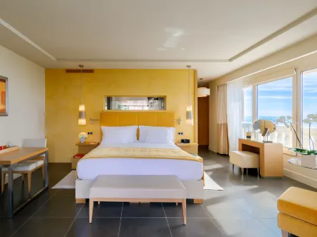 Monte-Carlo Bay Hotel & Resort