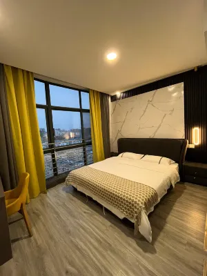 Pomelo Hotel (Lianyungang High Speed Railway Station) Hotel in zona Jiangsu Union Technical Institute Lianyungang Finance and Economics Branch