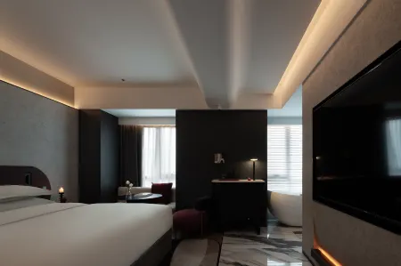 Qiao Hotel (Changsha Wuyi Square IFS International Financial Center)