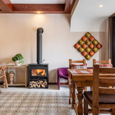 ShanZhong HuaKai Private soup homestay