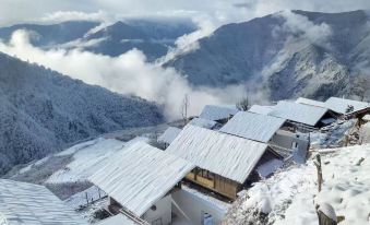 Yiqiu Secret Resort Hotel (Jiuzhaigou Branch)