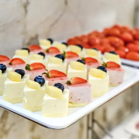 Vienna International Hotel (Yingshan Taihe Xintiandi Branch)