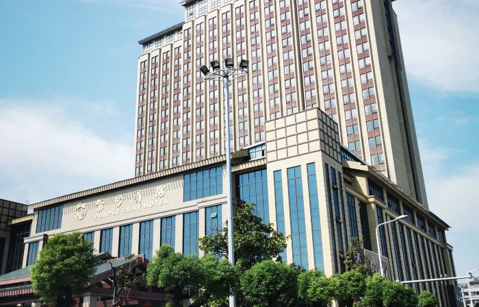 퍼플 클레이 호텔