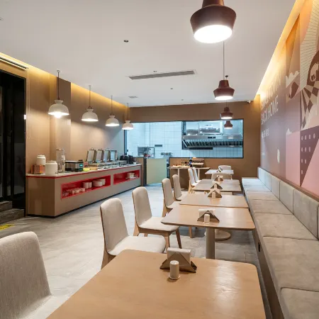 Shankee Hotel (Xiushui Diyi Renmin Yiyuan Nanyuan Bus Station)