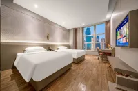 Borrman Hotel (Chongqing Hong Ya Dong Jiefangbei Pedestrian Street) Hotels in Chongqing