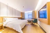 Laohekou Wutong Hotel
