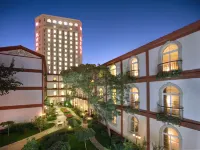 Dong Fang Hotel Hotel a Pechino