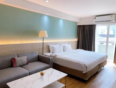 Miloft Sathorn Hotel