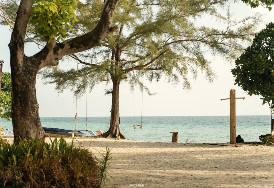 2. 메이알라이 비치..