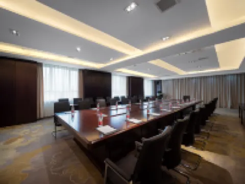 Yuzhou Peace Hotel