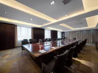 Yuzhou Peace Hotel