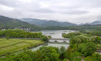 HanTing Hotel (Huangshan Hongcun Scenic Area)
