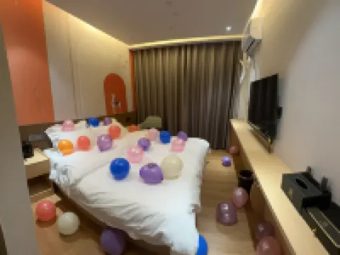 Linxia Weiai Theme Hotel Hotels in Linxia County