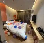 Linxia Weiai Theme Hotel