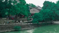 Seclusive Life In Landscape