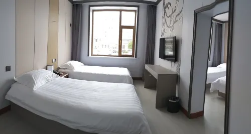 Yunbai Hotel