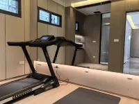 Hotel Alley - Gym
