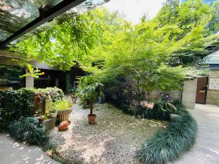 Nantong Beehive Garden Homestay Отели рядом с достопримечательностью «Zhang Jian Memorial Hall (Nantong)»