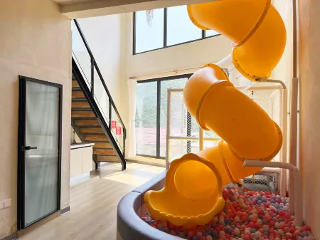 Jianshan Tea House Отели рядом с достопримечательностью «Dingdu Mountain»