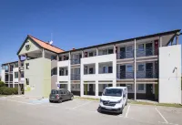 B&B Hôtel Avignon (1) Hotels in Sorgues