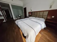 Qjia Ledong Xiangrui Seaview Business Hotel (Longmuwan Branch)