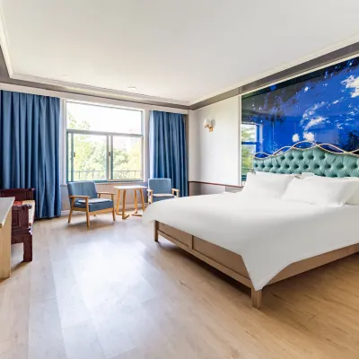 Qingzhu Yongchang Hotel (Shanghai Jinshan Pavilion) Hotels near Tinglin Railway Station