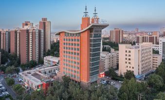 Starway Hotel (Korla Petrochemical Avenue Branch)